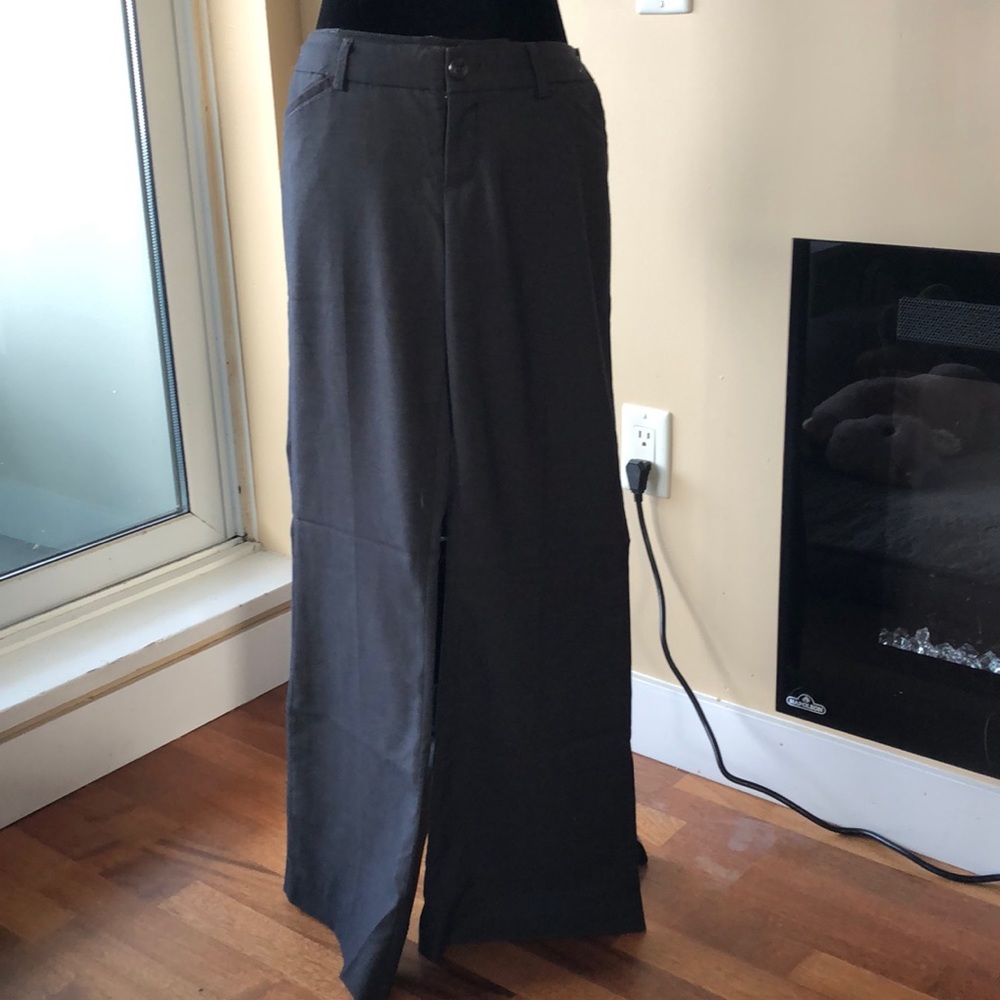 ARITZIA TALULA Dark Grey Trouser Pants
